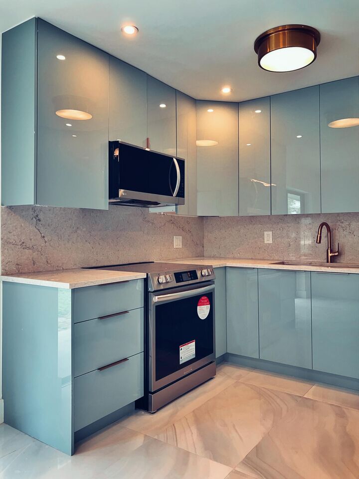 Property Photo: 9287 Sunrise Drive FL 33403