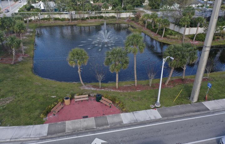 Property Photo:  722 SE Arton Lane  FL 34983 