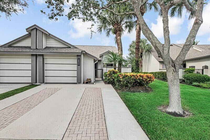 Property Photo: 1911 Landings Boulevard FL 33413