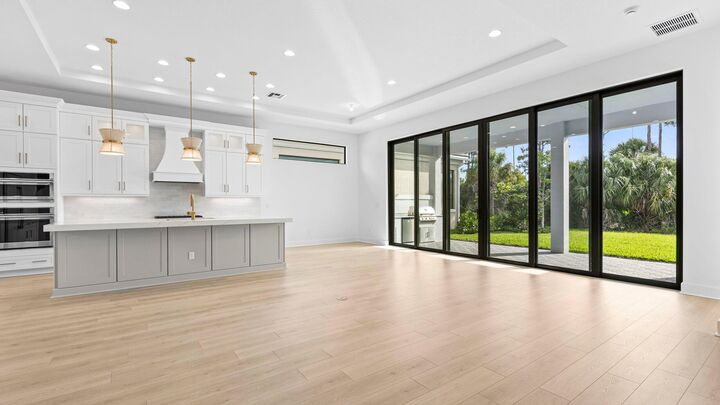 Property Photo: 13290 Artisan Circle FL 33418
