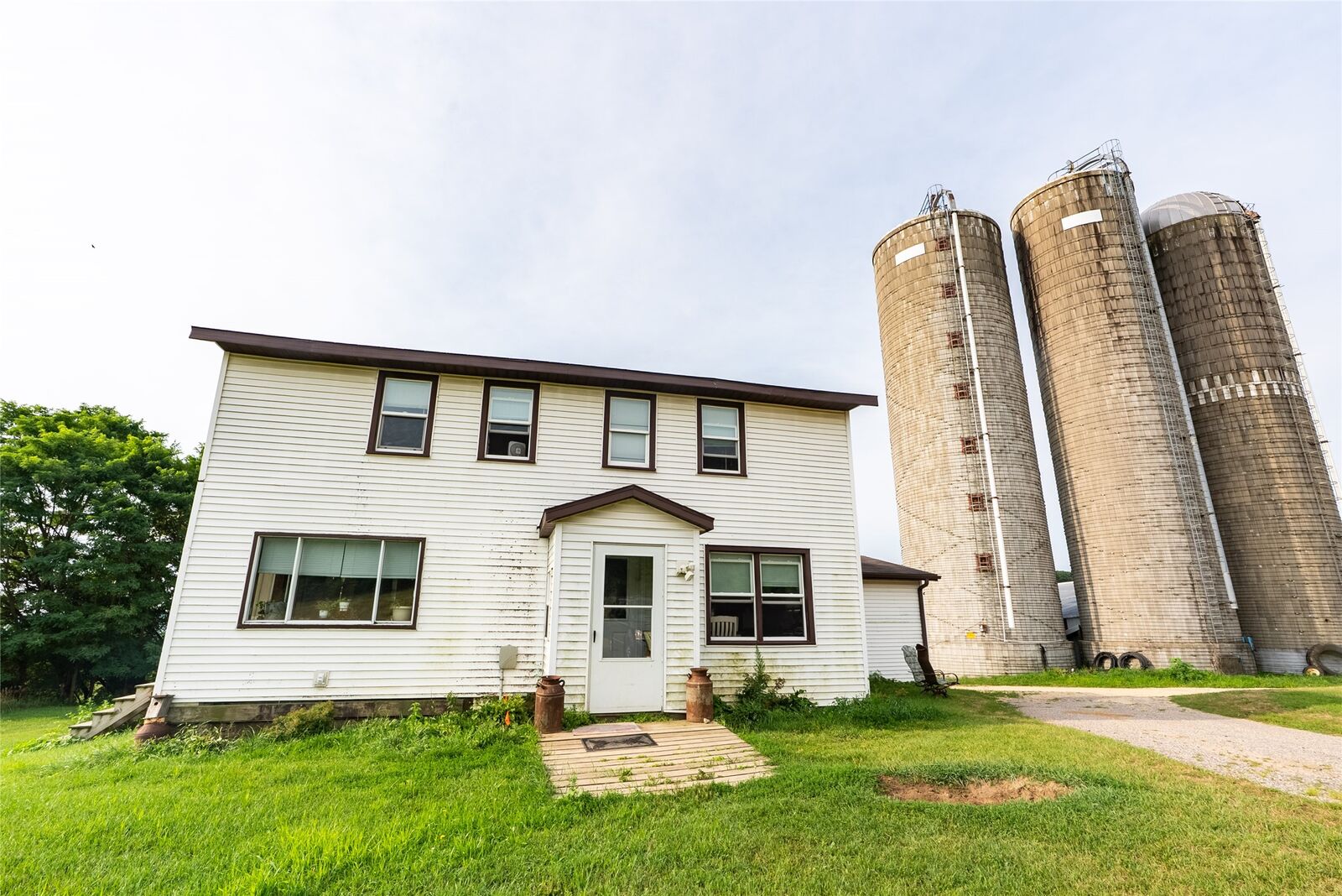 Property Photo:  E5549 Hoff Rd  WI 53941 