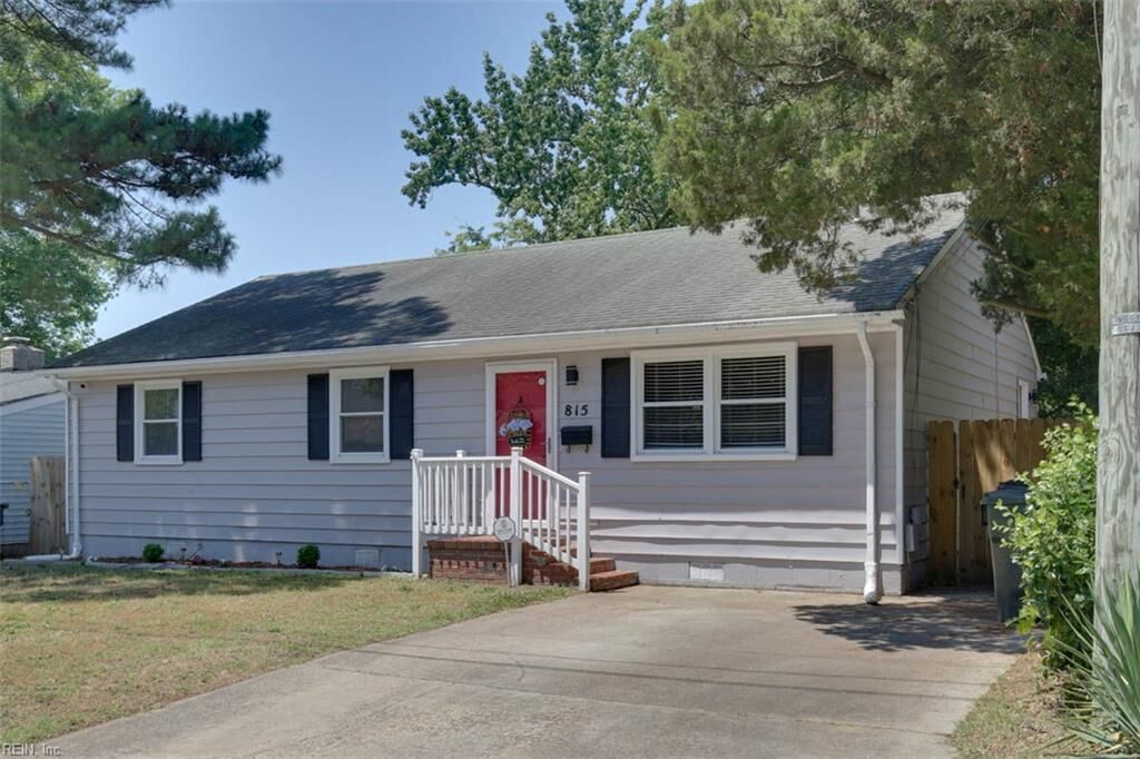 Property Photo:  815 Pine Harbor Dr  VA 23502 
