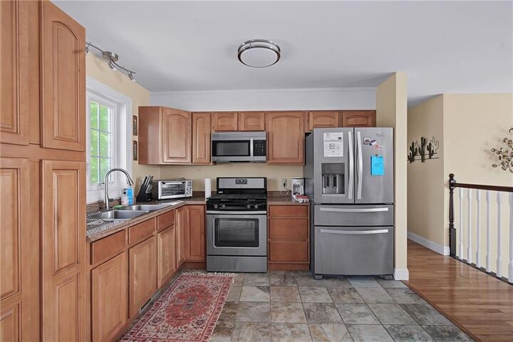 Property Photo:  45 Oakwood Avenue  RI 02909 