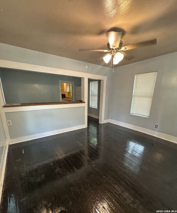 Property Photo:  307 E Lambert A  TX 78204 
