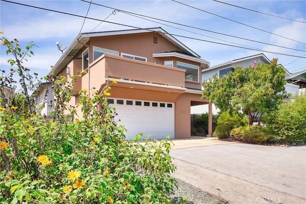 Property Photo: 471 Nevis CA 93442