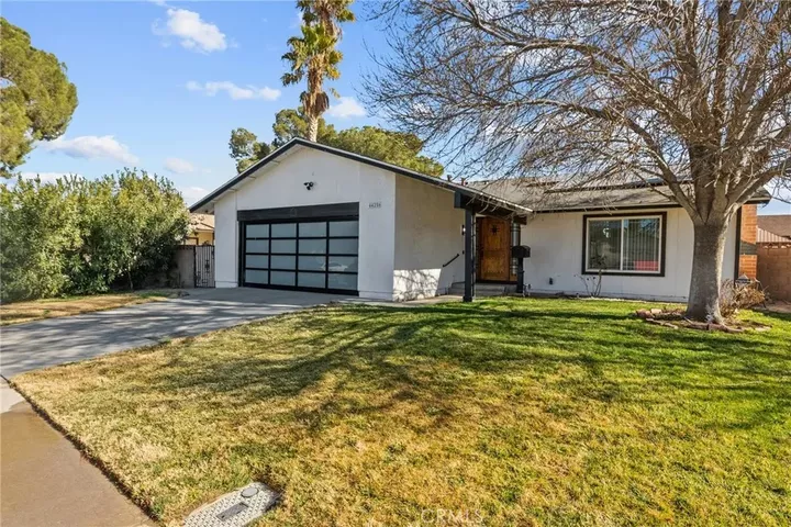 Property Photo: 44256 Sancroft Avenue CA 93535