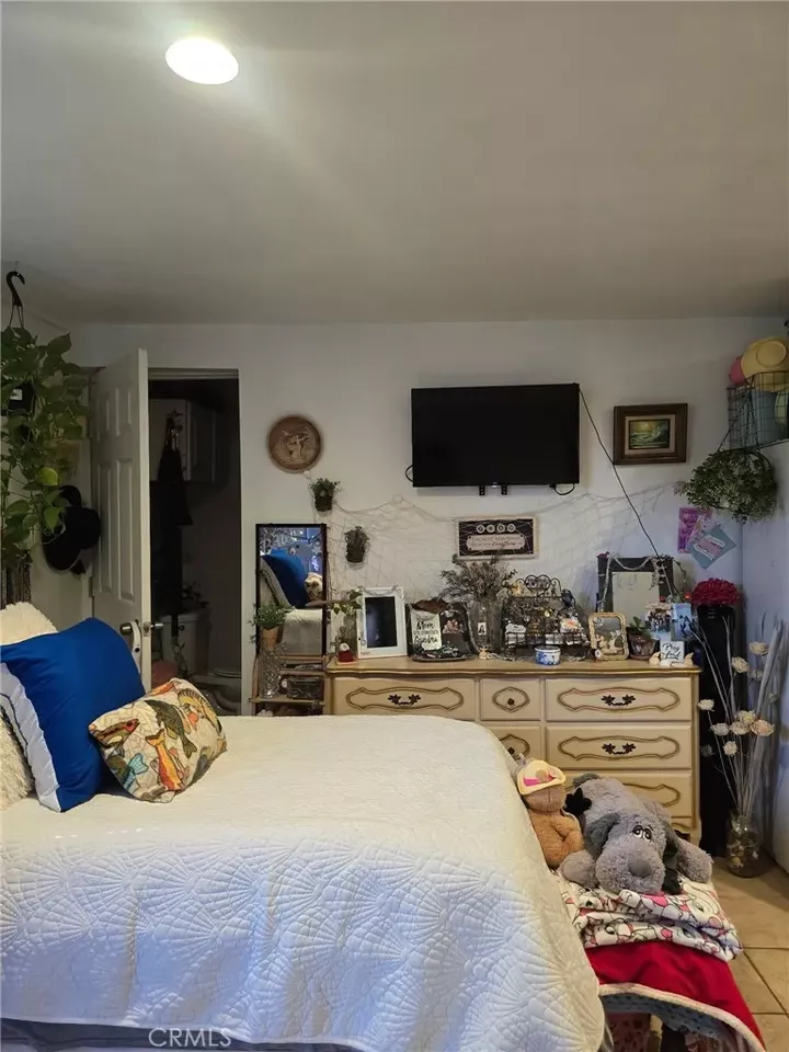Property Photo: 858 33rd Way CA 90806