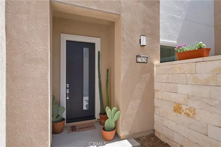 Property Photo: 27628 Exploration CA 91381