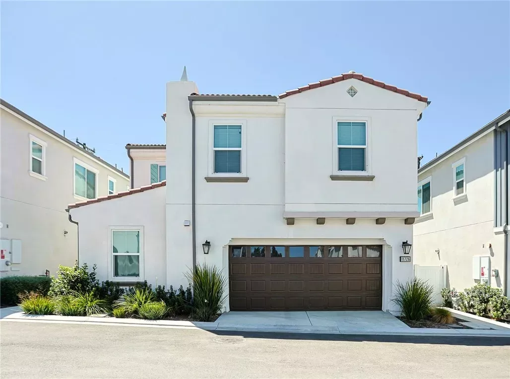 Property Photo:  11726 Citra Cir  CA 90601 