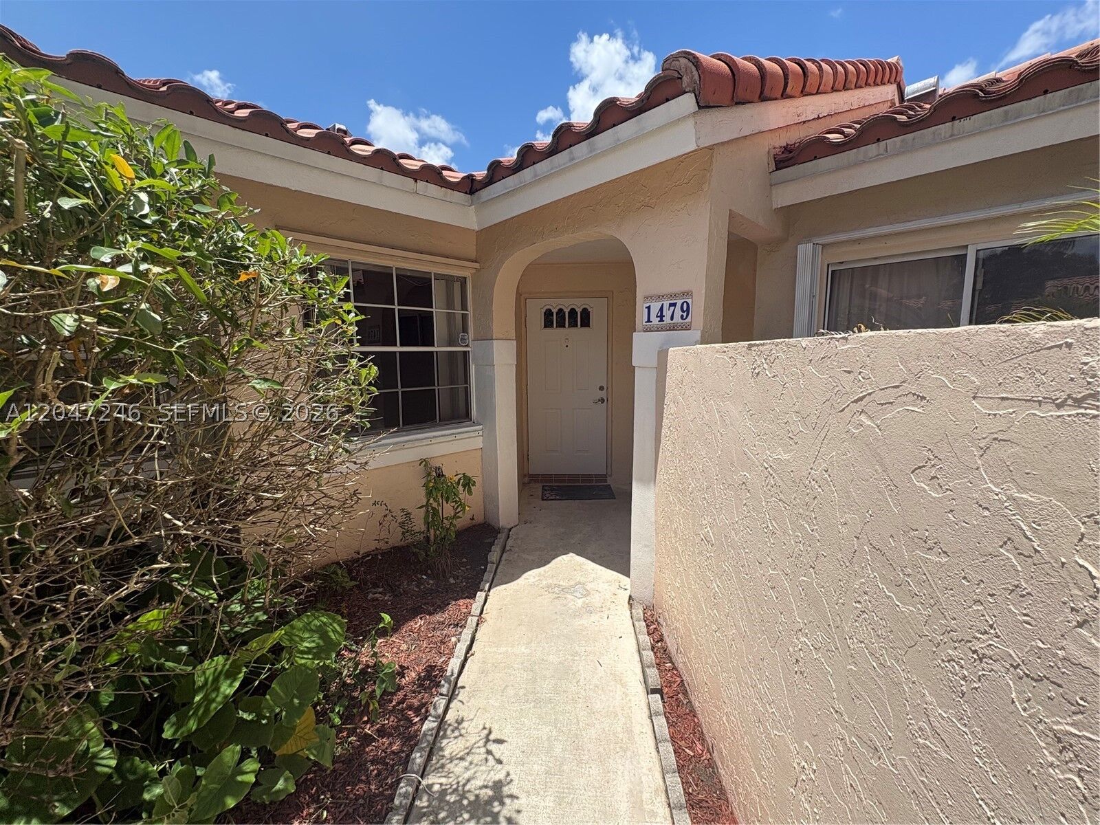 Property Photo:  1479 Springside Dr  FL 33326 