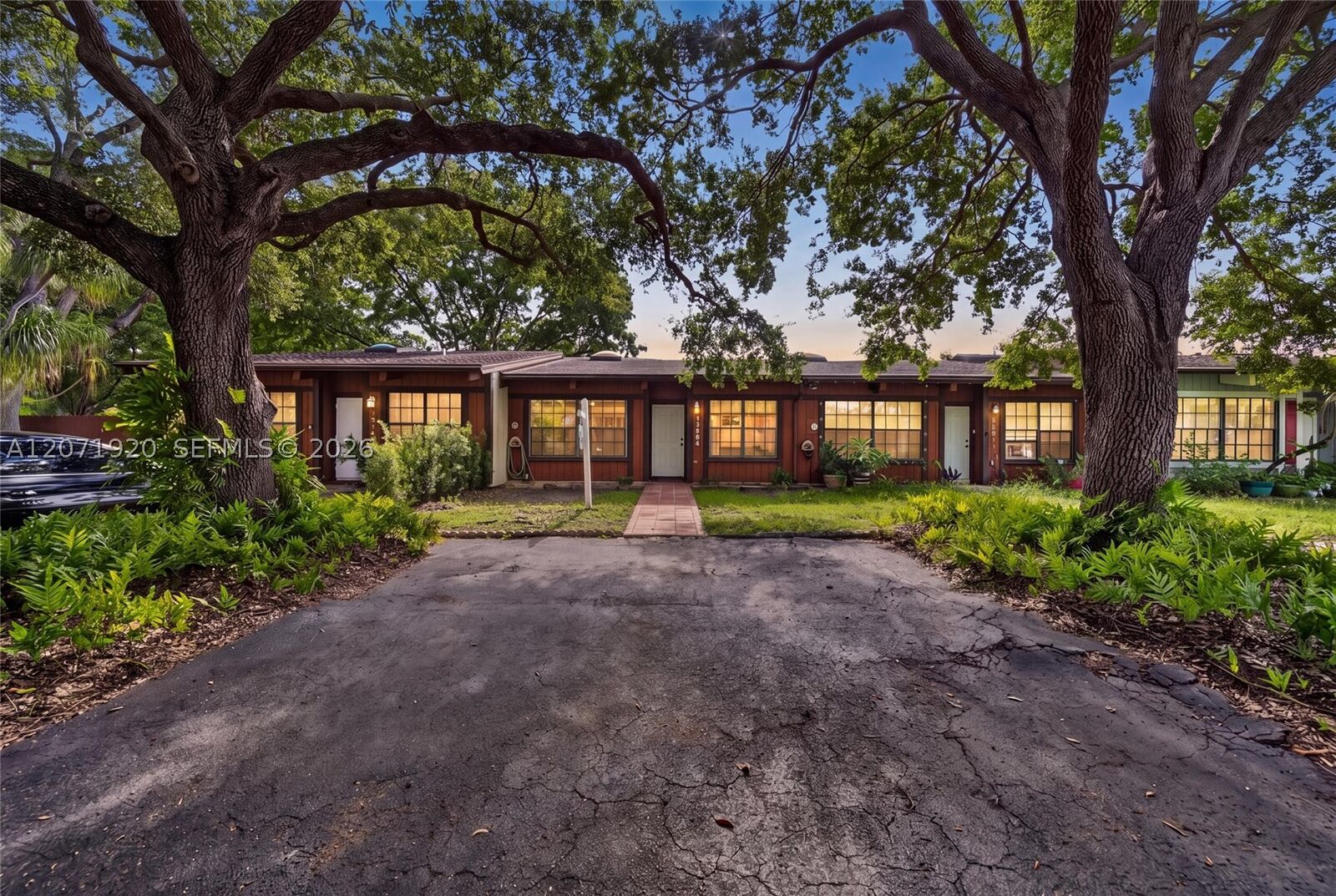 Property Photo: 13504 SW 102nd Ln FL 33186