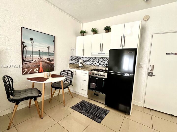 Property Photo: 3710 Collins Ave N-208 FL 33140