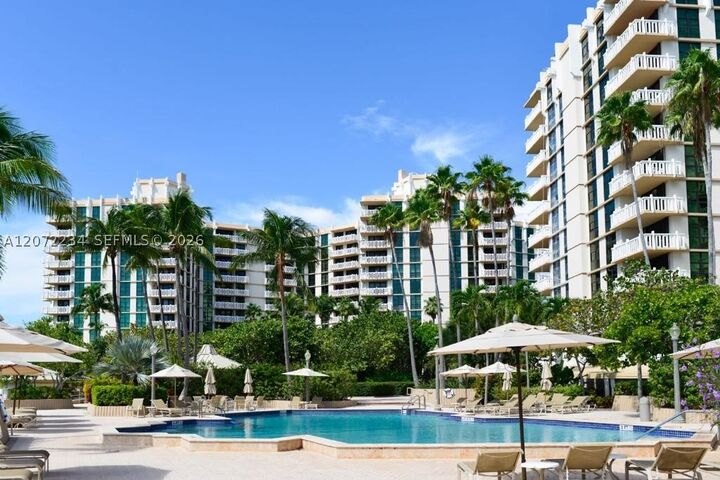 Property Photo: 1121 Crandon Blvd D206 FL 33149
