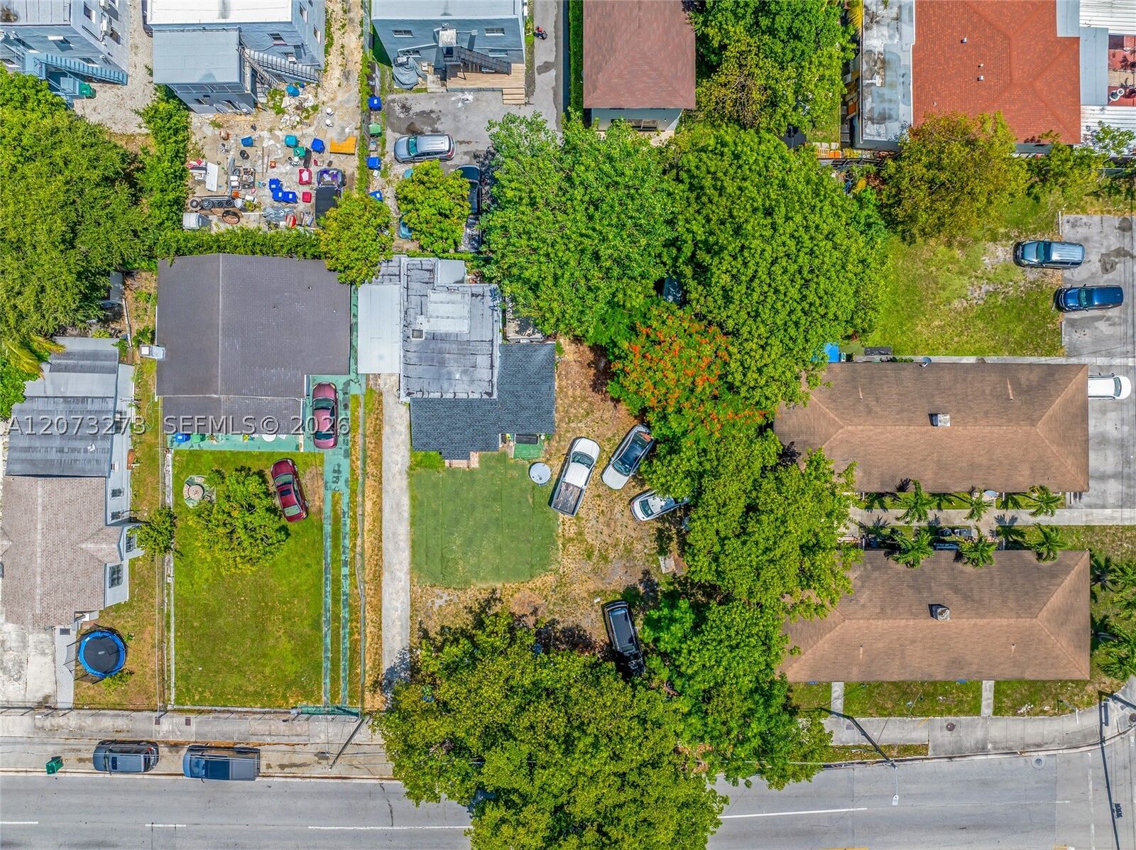 Property Photo:  2900 NW 10th Ave  FL 33127 
