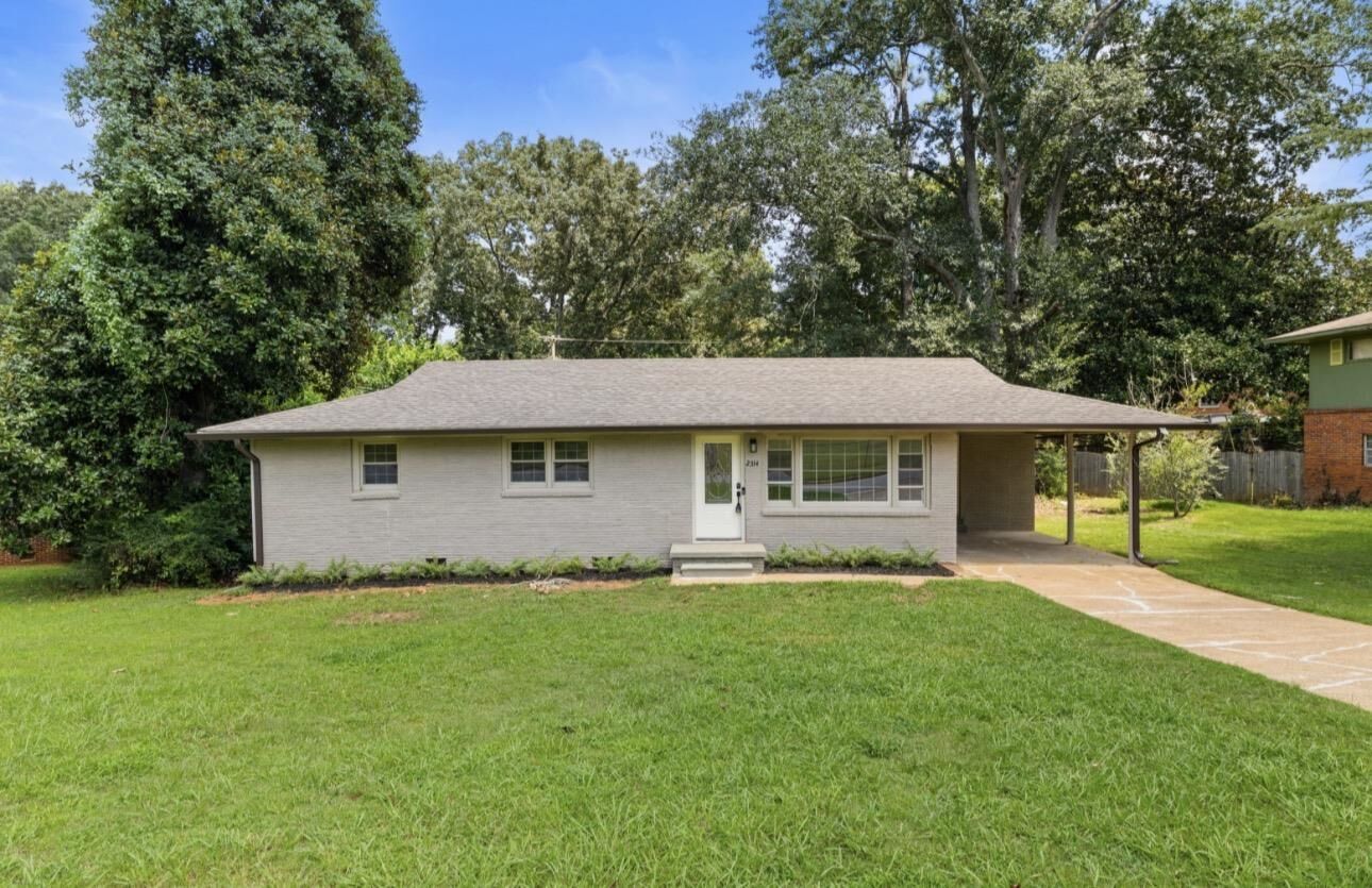 Property Photo: 2314 Norwood Blvd AL 35630