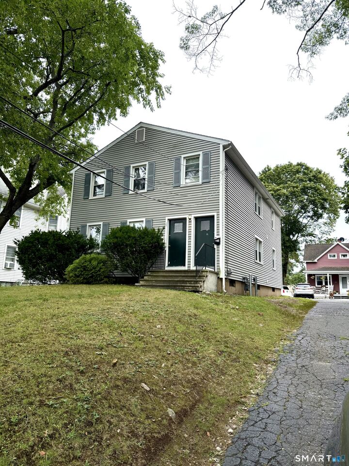 Property Photo: 299 Villa Avenue CT 06825