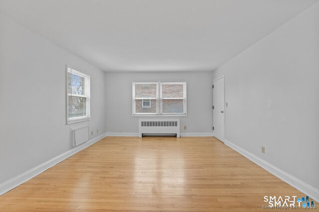 Property Photo: 8 Hamilton Court D CT 06902