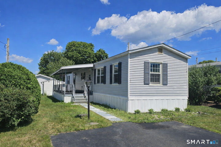 Property Photo:  18 Broadway North  CT 06498 
