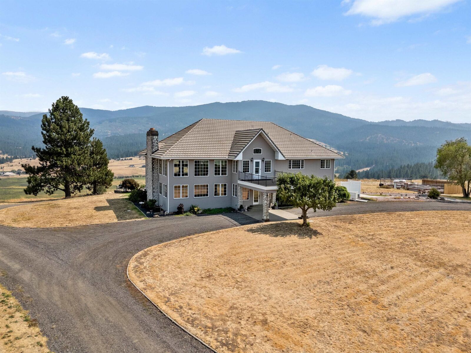 Property Photo:  4216 S Owl Ln  WA 99016 