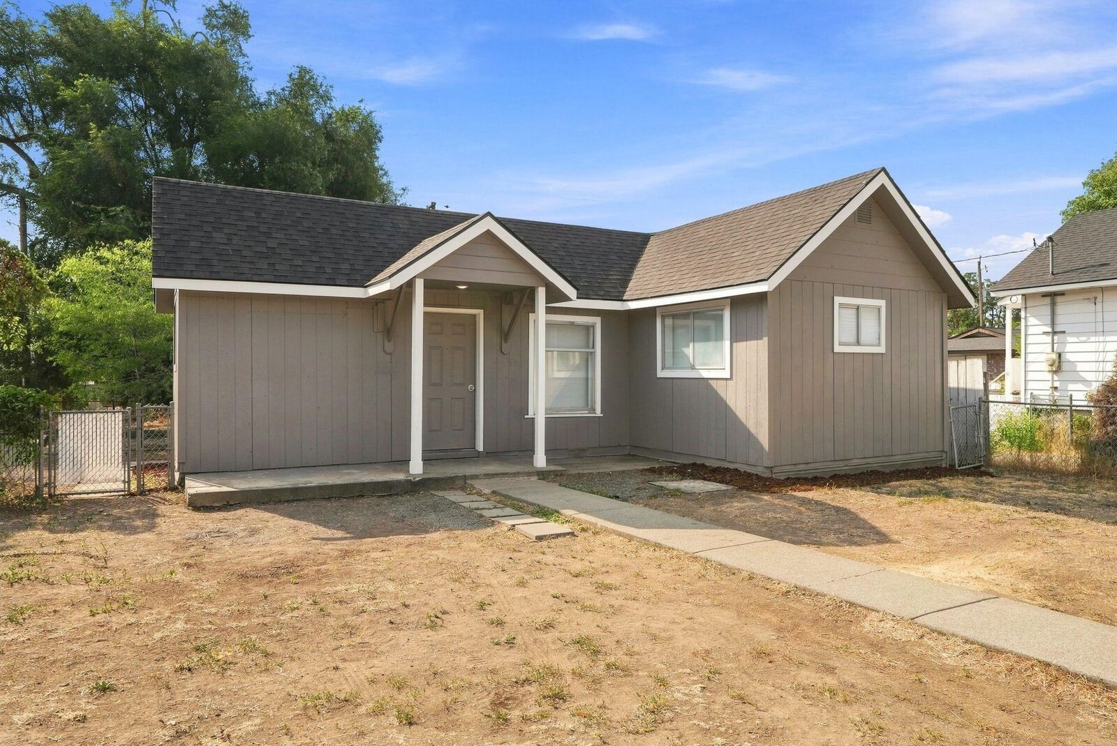 Property Photo: 4711 N Napa Ave WA 99207