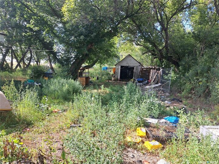 Property Photo:  107 2nd Avenue W  SK S0L 3J0 
