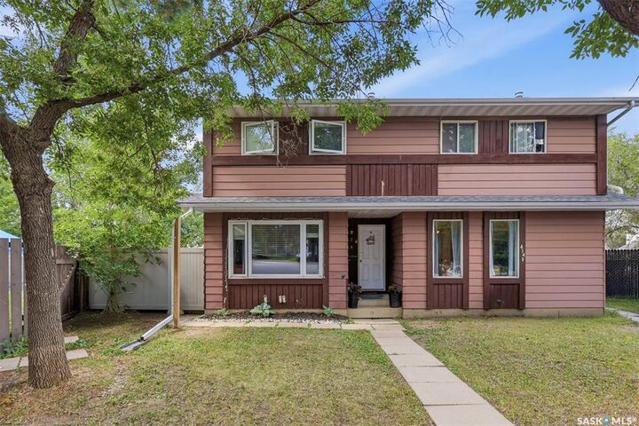 414 Gardiner Place A & B — photo 1