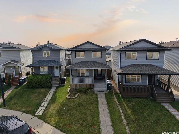 Property Photo: 738 Lamarsh Lane SK S7W 1B6