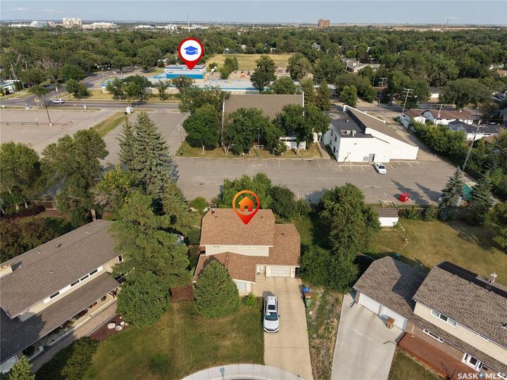 Property Photo: 145 Mayfair Crescent SK S4S 4J1