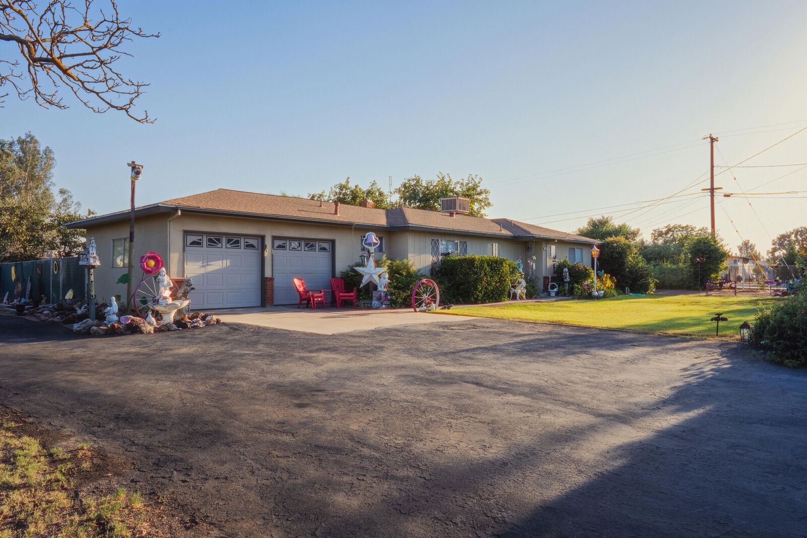 Property Photo: 24091 Avenue 95 CA 93270