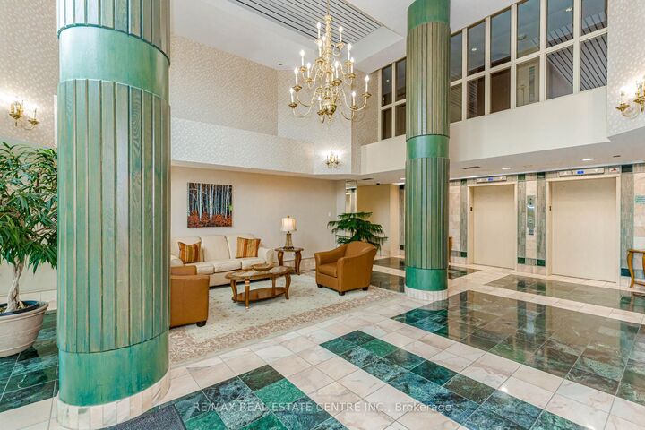 Property Photo:  310 Mill Street S 104  ON L6Y 3B1 