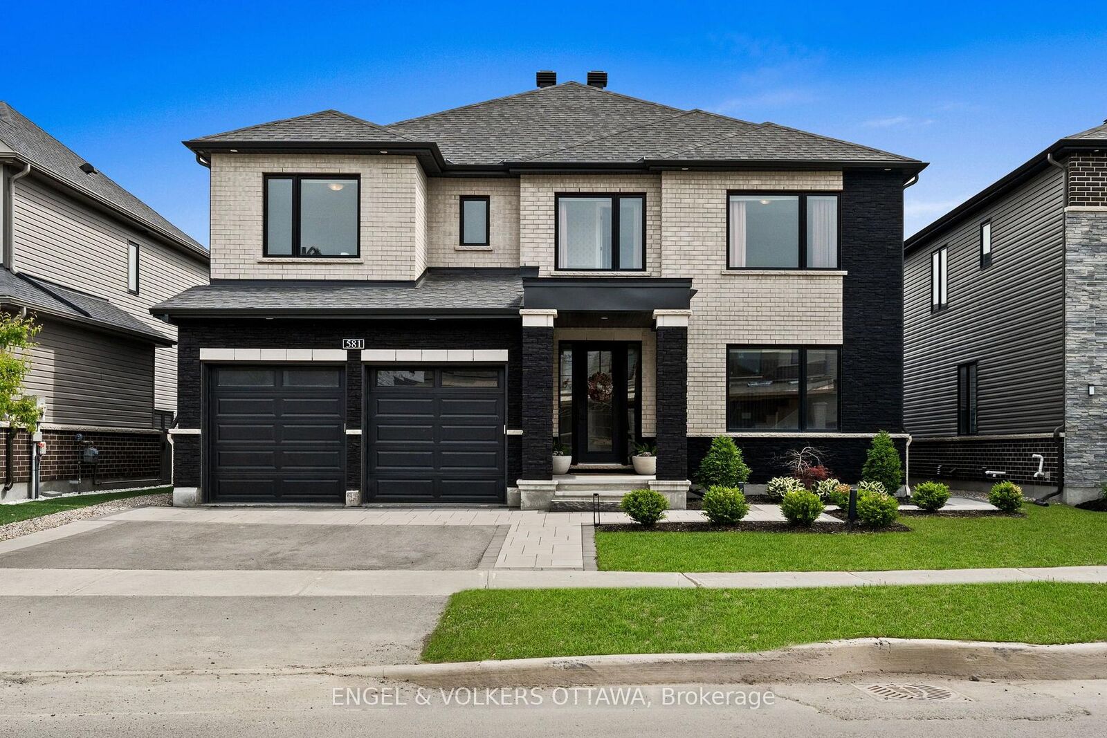 Property Photo: 581 Bridgeport Avenue ON K4M 0M4