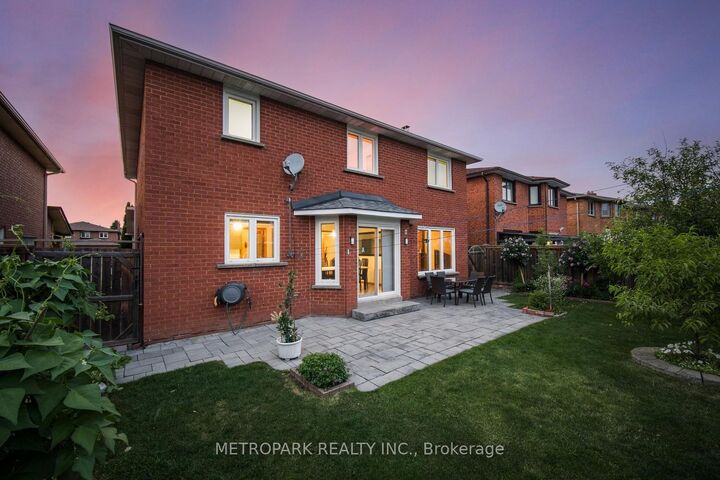 Property Photo: 87 Belview Avenue ON L4L 5N7