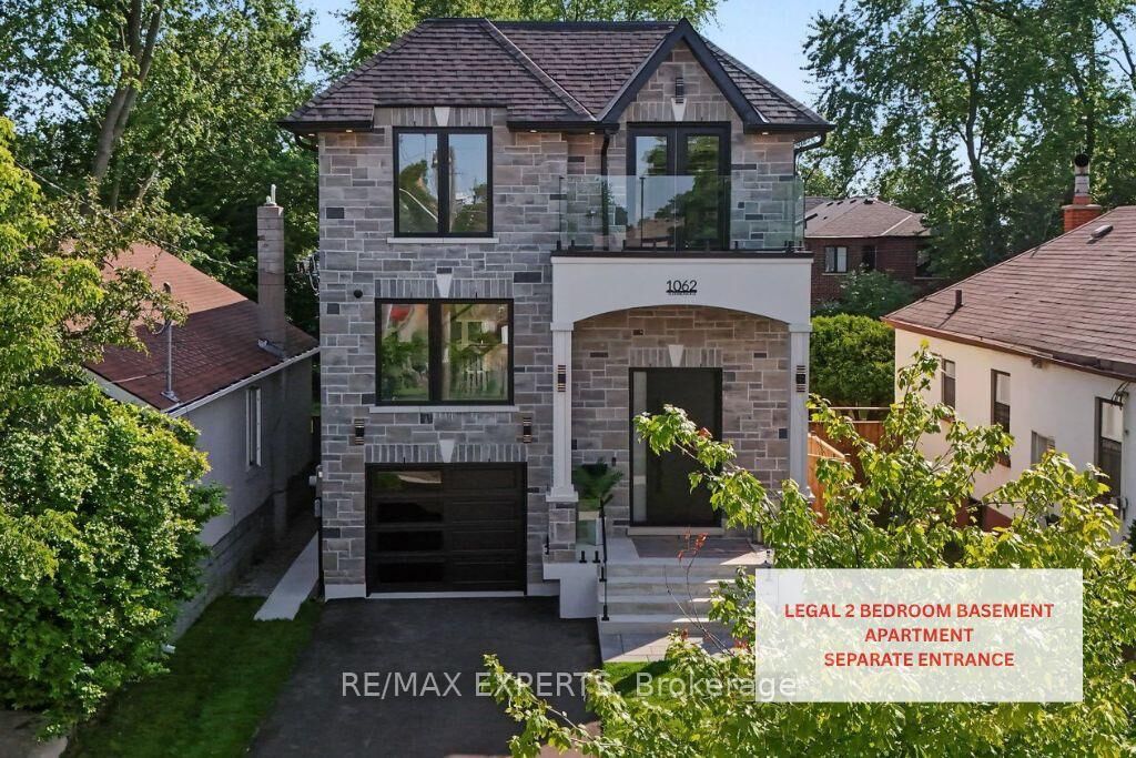 Property Photo:  1062 Alexandra Avenue Bsmt  ON L5E 1Z8 