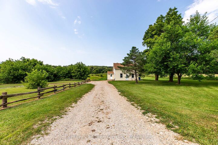 Property Photo: 306 David Winkler Parkway ON N0G 2M0