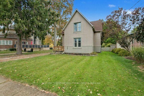Property Photo:  263 Cumberland Street  ON N0G 2P0 