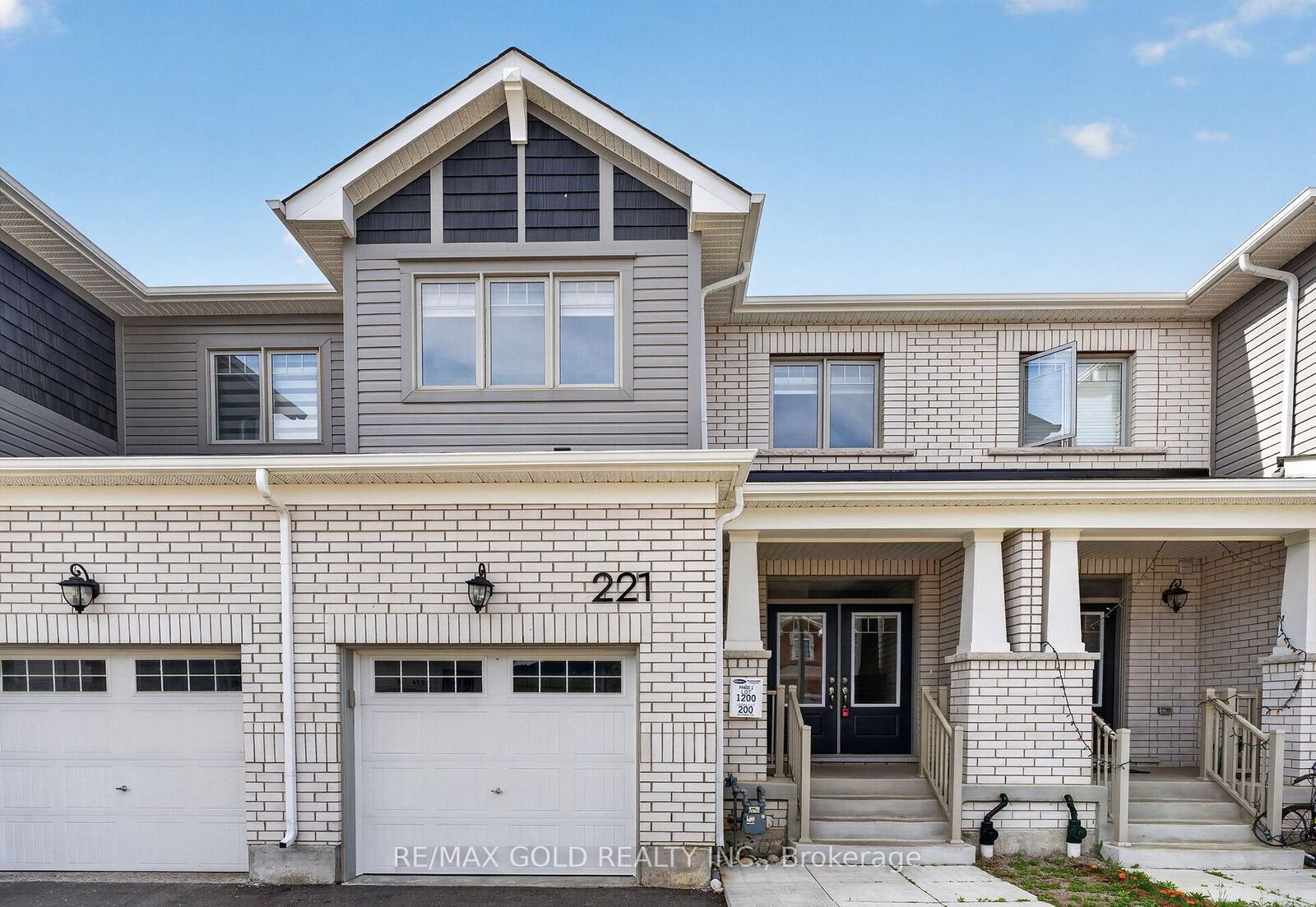 Property Photo: 221 Histand Trail ON N2R 0S3