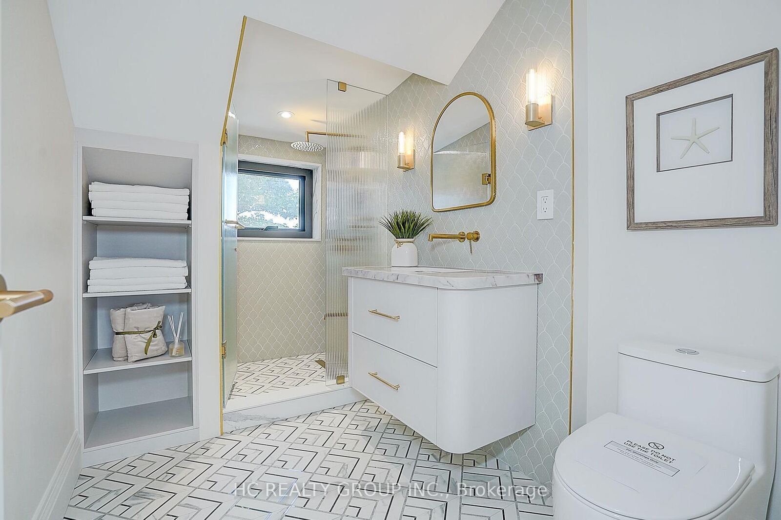Property Photo:  385 Manning Avenue  ON M6G 2V6 