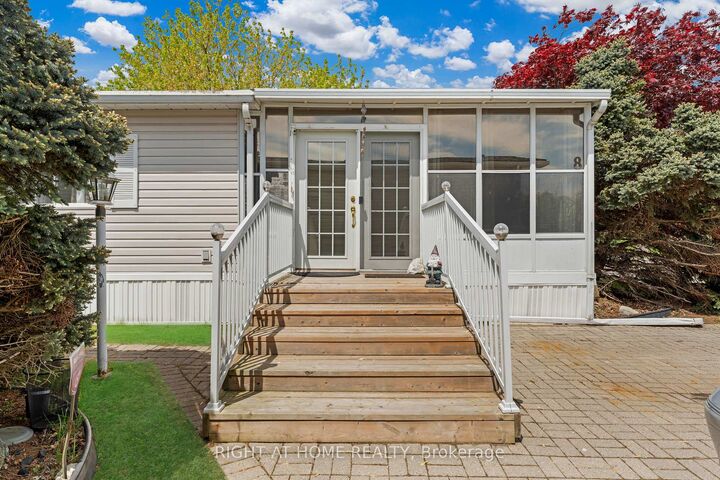 Property Photo: 3033 Townline Road 8 ON L0S 1S1