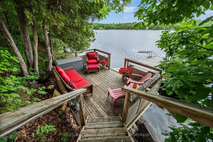 Property Photo: 4212 Pine Ridge Drive ON K0H 0B8