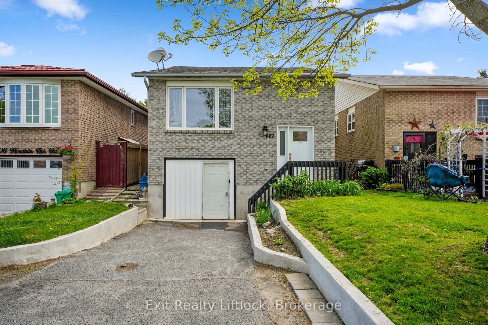 Property Photo: 802 Mountain Ash Road ON K9J 8K2