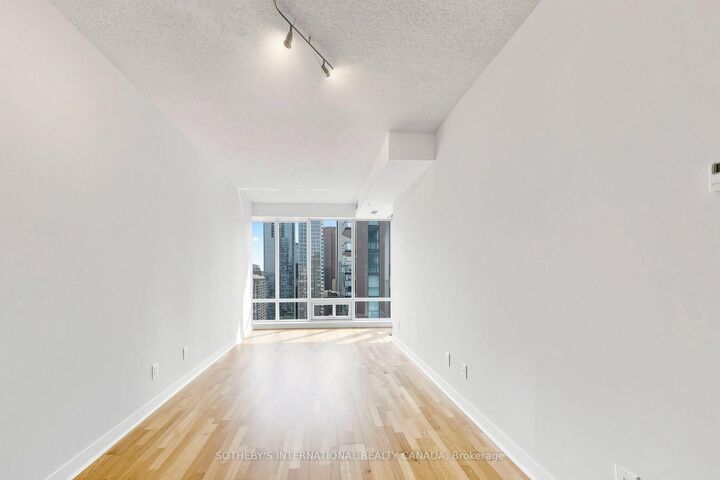 Property Photo: 295 Adelaide Street W 3906 ON M5V 0L4