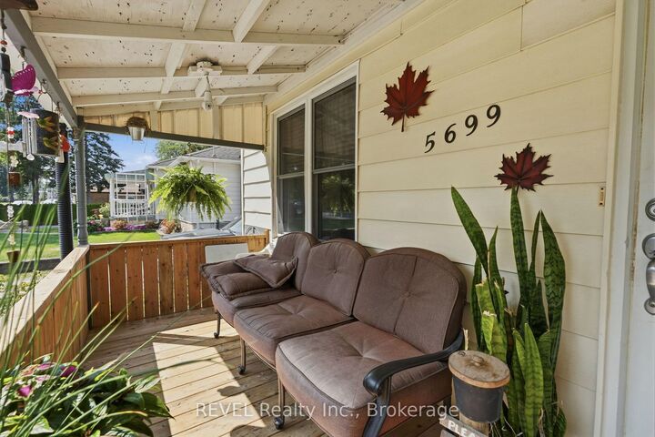 Property Photo: 5699 Montrose Road ON L2H 1K9