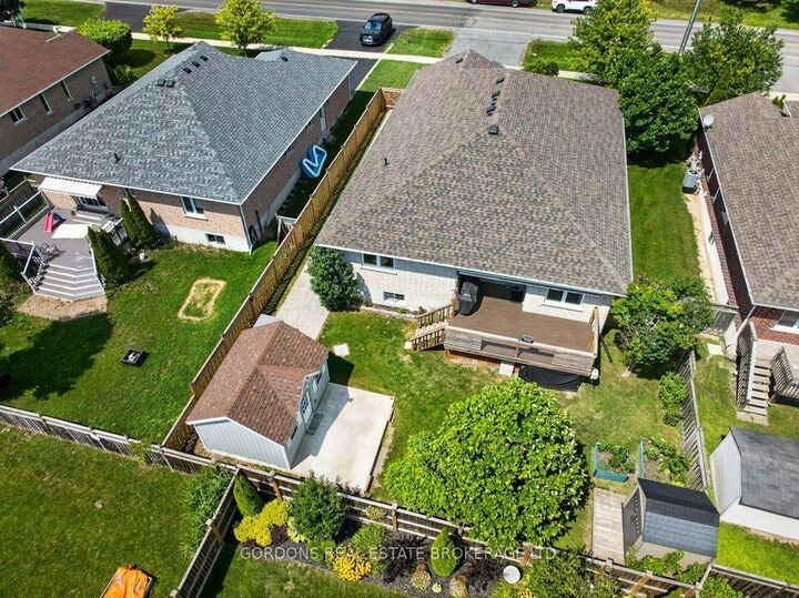 Property Photo: 436 Bridge Street W ON K7R 3L1
