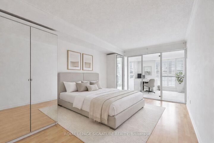 Property Photo: 18 Hollywood Avenue 206 ON M2N 6P5