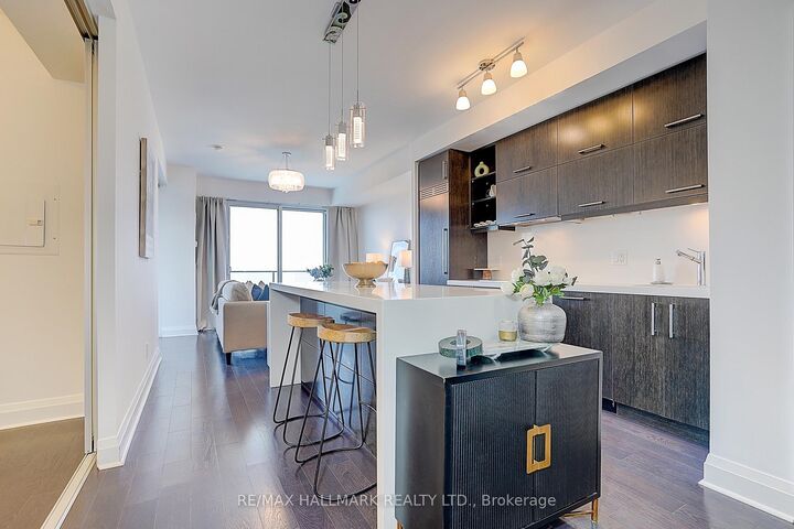 Photo de la propriété:  65 St Mary Street 2906  ON M5S 0A6 
