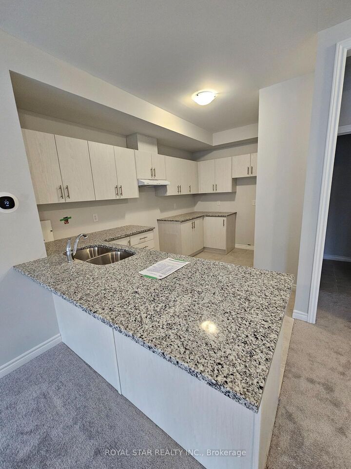 Property Photo:  677 Park Road N 98  ON N3R 0A2 