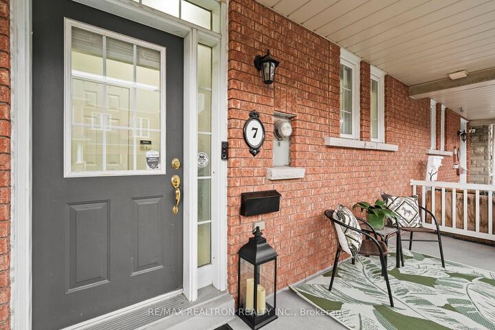 Property Photo: 7 Torr Lane ON L1S 7N1