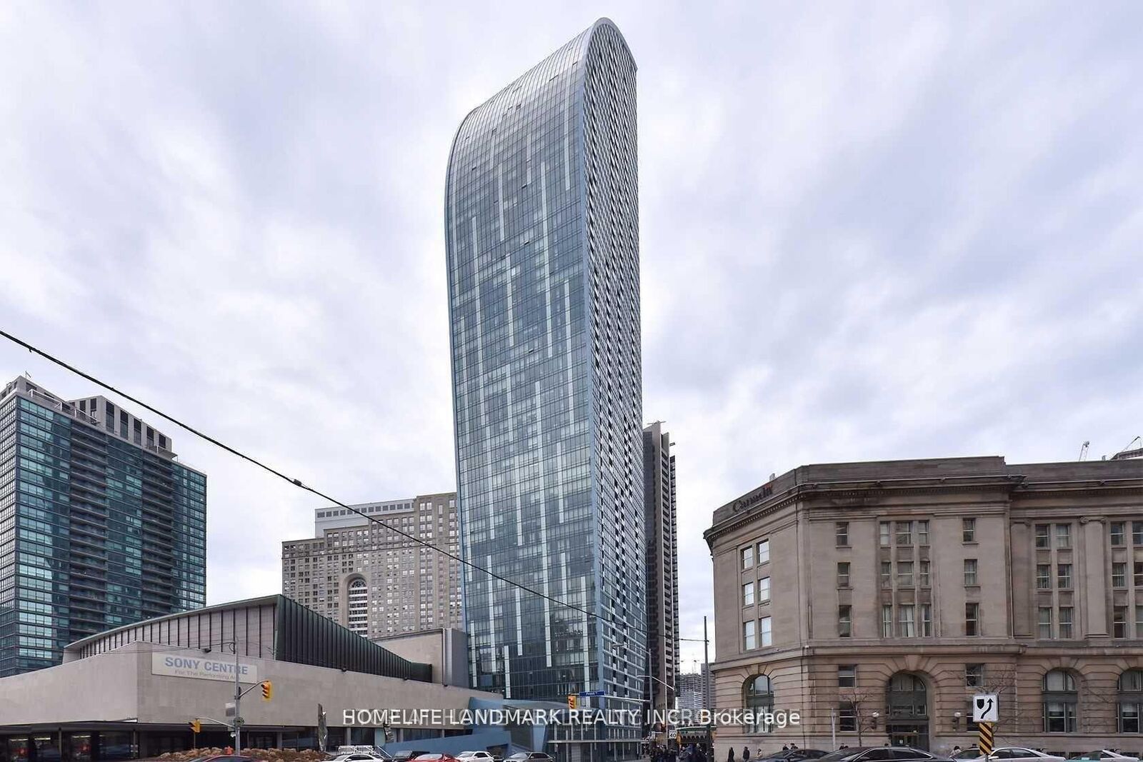 Property Photo:  8 The Esplanade N/A 3111  ON M5E 0A6 