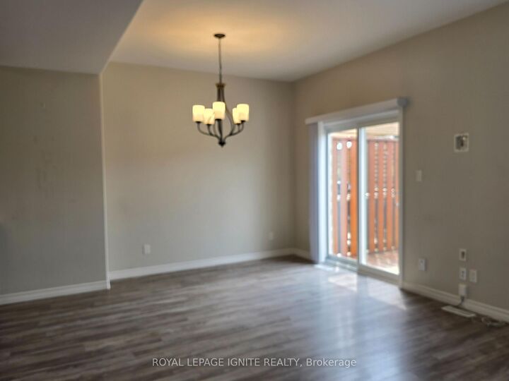 Property Photo: 52 Cottonwood Drive ON K8N 0J2