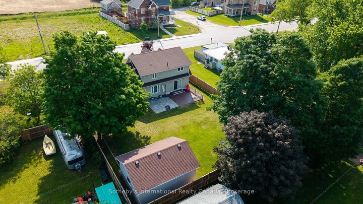 Property Photo: 154 Mary Street ON L0M 1G0